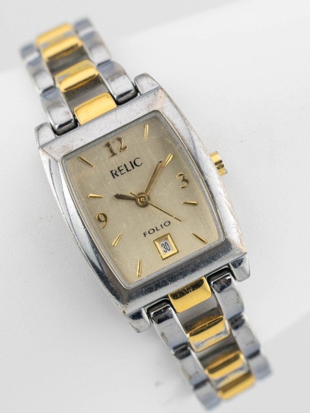 Relic ZR33481 Day-Date Quartz Analog Women's Watch New Battery